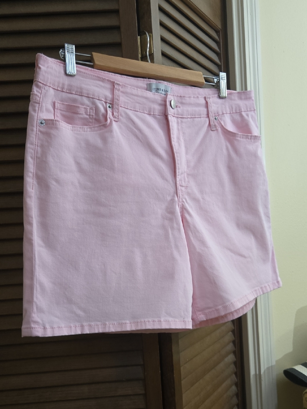 crown & ivy Light Pink Denim Bermuda Shorts